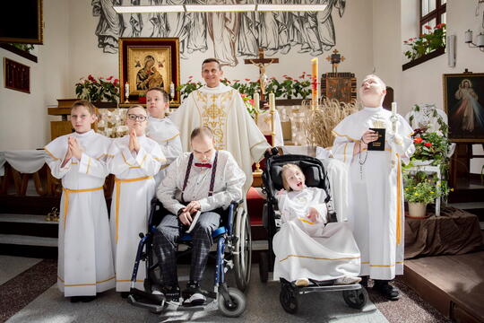 Pierwsza Komunia Święta dzieci z niepełnosprawnością.