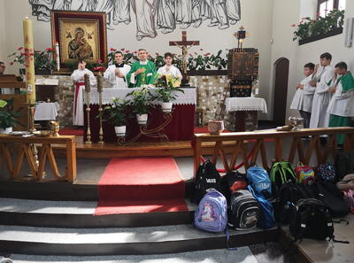 Poświęcenie tornistrów i plecaków
