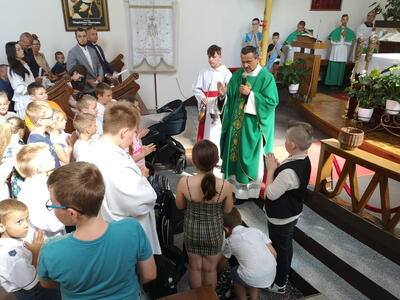 Poświęcenie tornistrów i plecaków